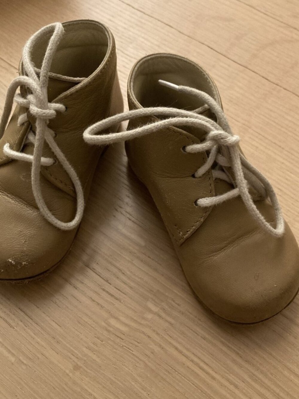 Bonpoint Beige Leather Baby Booties EU 20 / US 4.5
